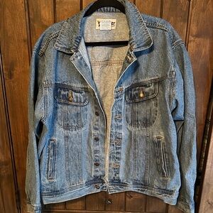 Wrangler Vintage Rugged Wear Button Down Denim Jean Jacket Med Wash